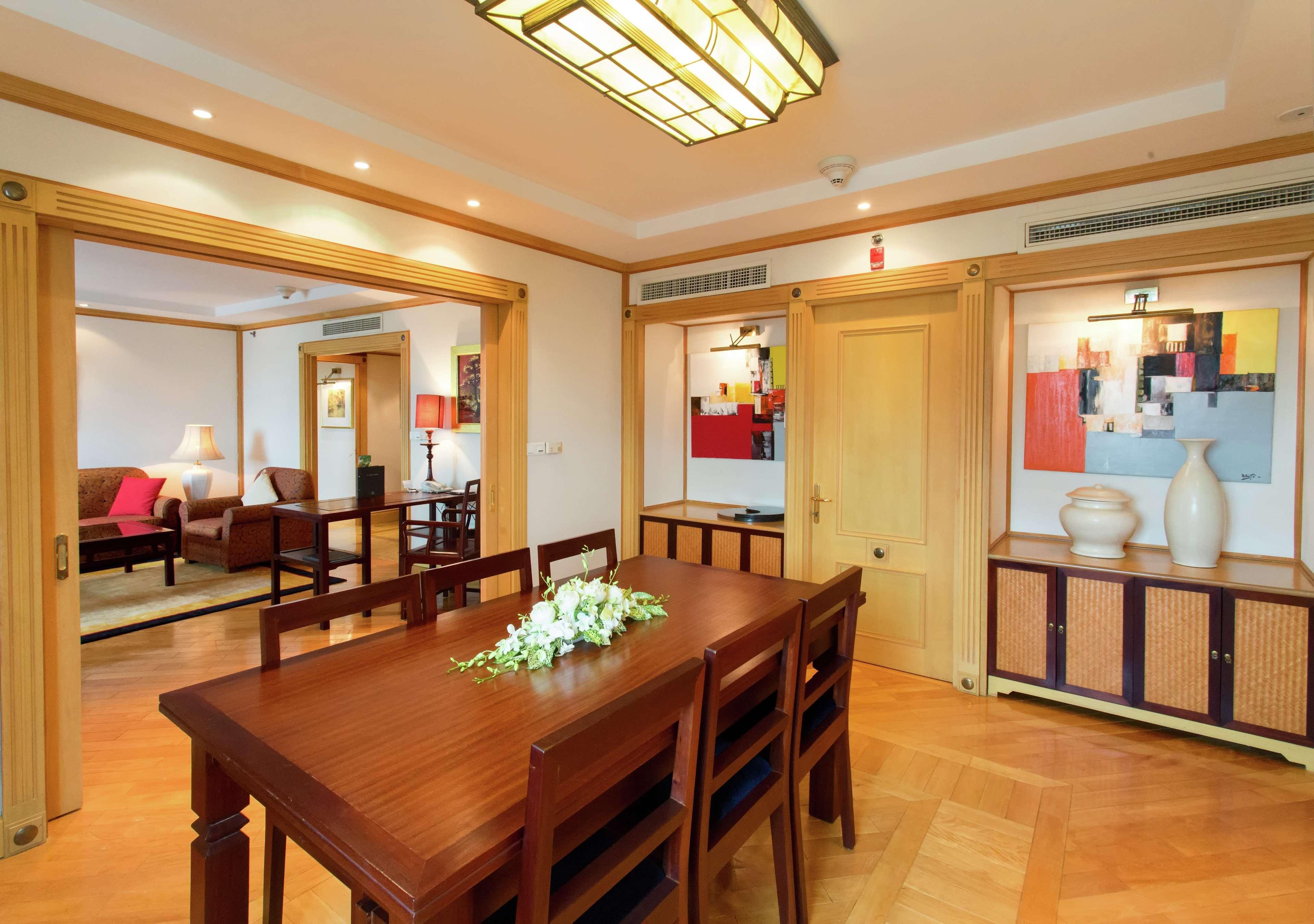 Hilton Hanoi Opera מראה חיצוני תמונה